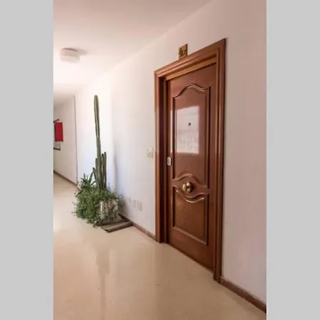 Amplio Piso Para Disfrutar Del Centro De Malaga Con Parking Gratuito Exterior photo