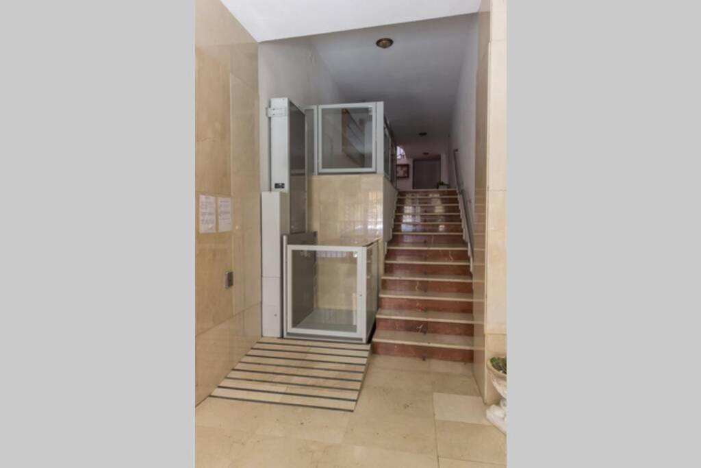 Amplio Piso Disfrutar Del Centro De Con Parking Gratuito Appartement